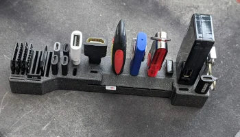 Многоцелевой держатель [USB-A, USB-C, HDMI типа D, SD, Micro 1