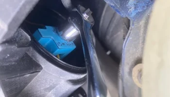 Инструмент для замены ламп ближнего света Hyundai Ioniq..... 4
