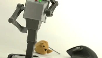 "Butterbot/Purposebot" - игрушка-позирующая игрушка для 3..