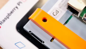 Подставка для сенсорного дисплея Raspberry Pi 2 3