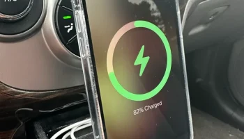Крепление Magsafe для iPhone Hyundai Santa Fe 2010 года.....