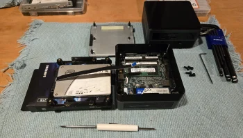 Удлинитель корпуса SSD/HDD Intel NUC 10 Slim...... 3