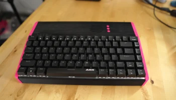 Корпус компьютера с клавиатурой MiSTer FPGA...... 8