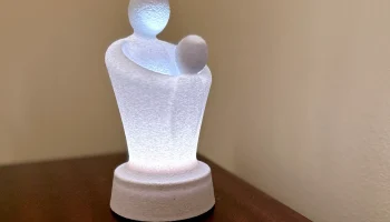 Руки матери, светящаяся скульптура ко Дню матери........ 1