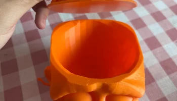 Контейнер для Хэллоуина с мозгами зомби......... 1