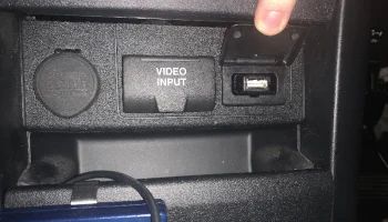 USB-адаптер Honda Stepwagon 2008 года выпуска для порта м... 1