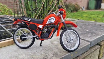 Hond.a MTX50 1983 года выпуска, масштаб 1:8, дизайнер Эд ... 2