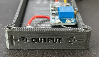 Старый аккумулятор iPhone 7 к регулируемому блоку питания... 2