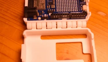 Корпус Arduino R4 Wifi с петлями 5