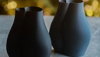Moderne, gerippte Designvase Deko Ваза 2