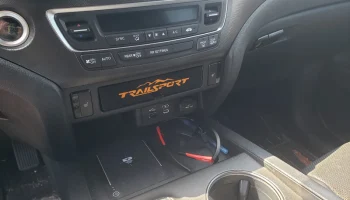 Добавлен поднос Фрэнка М с логотипом Trailsport.............