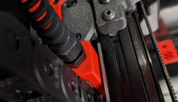 Кабельное крепление Voron 2,4 A Drive PG7 с вырезом для кабе 4