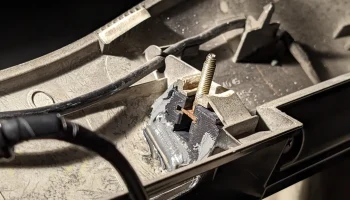 Ремонт ручки задней двери Toyota Prius Gen 2............ 1