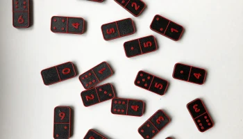 Учите числа с помощью домино 1