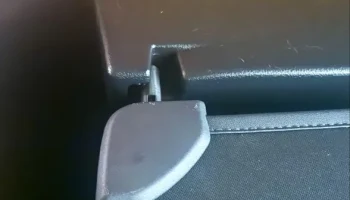Ручка крышки багажника автомобиля............