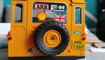 LAND ROVER Series 3 в масштабе 1/10 D90 2