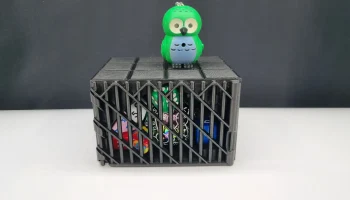 Dice Jail: распечатанный на месте тюремный реквизит и коробк 4