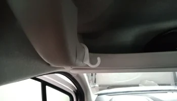 OPEL COMBO E - гачки