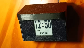 Настольные часы WeAct 1,54" ePaper с незаметной подсветко..