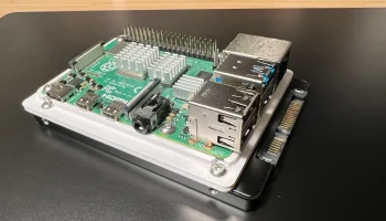 Одноплатный компьютер Raspberry Pi с 2,5-дюймовым твердот...