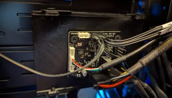 Кронштейн Aqua Computer QUADRO для крепления SSD 2,5 дюйм...
