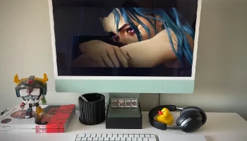 Минималистская подставка для iMac 1