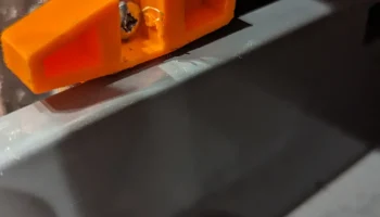 Крышка верхнего ящика электрической плиты Whirlpool... Крышка верхнего ящика электрической плиты Whirlpool...