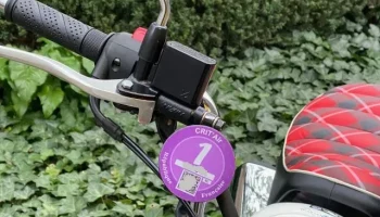 Держатель наклейки Crit'Air для Honda Monkey 125............ 4