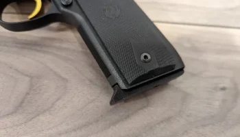 Опорная пластина увеличенного магазина Ruger Mark IV 22/4...