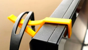 Параметрический держатель наушников для монитора... 1