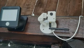 Корпус камеры ESP32 с регулируемым шарниром/креплением (1.. 2
