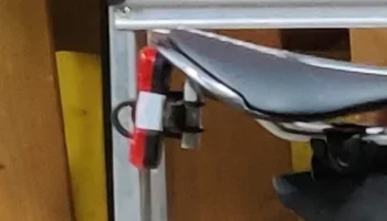 Крепление фонаря под седлом