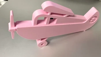 Игрушечный самолет