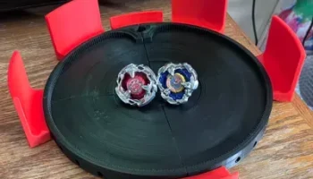 Стадион Beyblade X с работающей линией Xtreme...