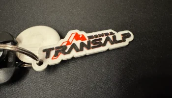 Брелок HONDA Transalp, многоцветный