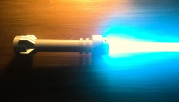 Увеличенная крышка деки светового меча RGB в стиле Lego..... 4