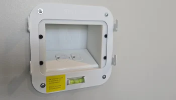 Встраиваемая розетка с календарем Skylight...... 1