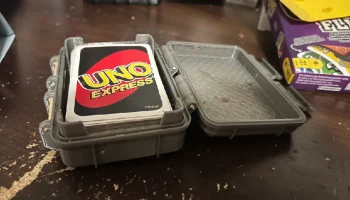 Прочная коробка для карт Uno Express 2