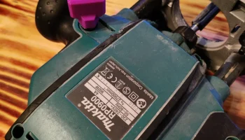 Фрезер Makita RP0900 "Рычаг" 1