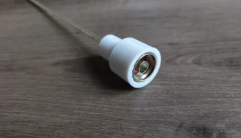 Антенный адаптер с разъемом N на кабелепровод из ПВХ диам..