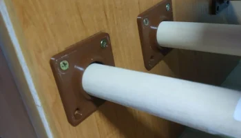 держатель для диаметра 28 мм. планка (держатель катушки)....