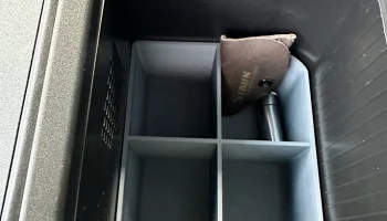 Toyota Land Cruiser Cool Box 2024+ НИЖНИЙ поддон 2