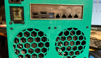 NAS-хранилище с 6 отсеками ITX 1