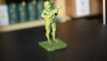 Миниатюрная британская женщина-солдат WW2 NOsupport FDMre... 1