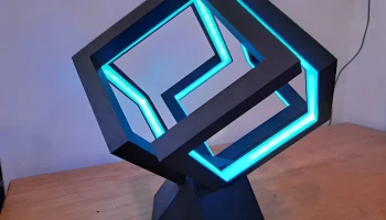 Легкая геометрическая основа Infinity Cube........ 1
