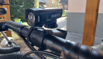 Крепление для велосипедного фонаря FIONIC... 1
