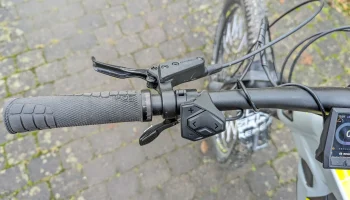Ремонт сломанного хомута Bosch Kiox BC 350 | Холтерунг дл... 4