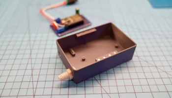 WLED + ESP32 Коробка-держатель с магнитной крышкой 3