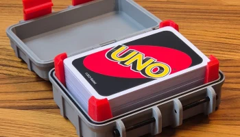 Разноцветная карточная коробка UNO (с печатью)........
