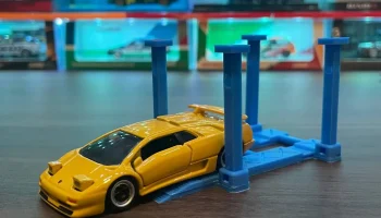Hot Wheels и автомобильные подъемники в масштабе 1/64 3